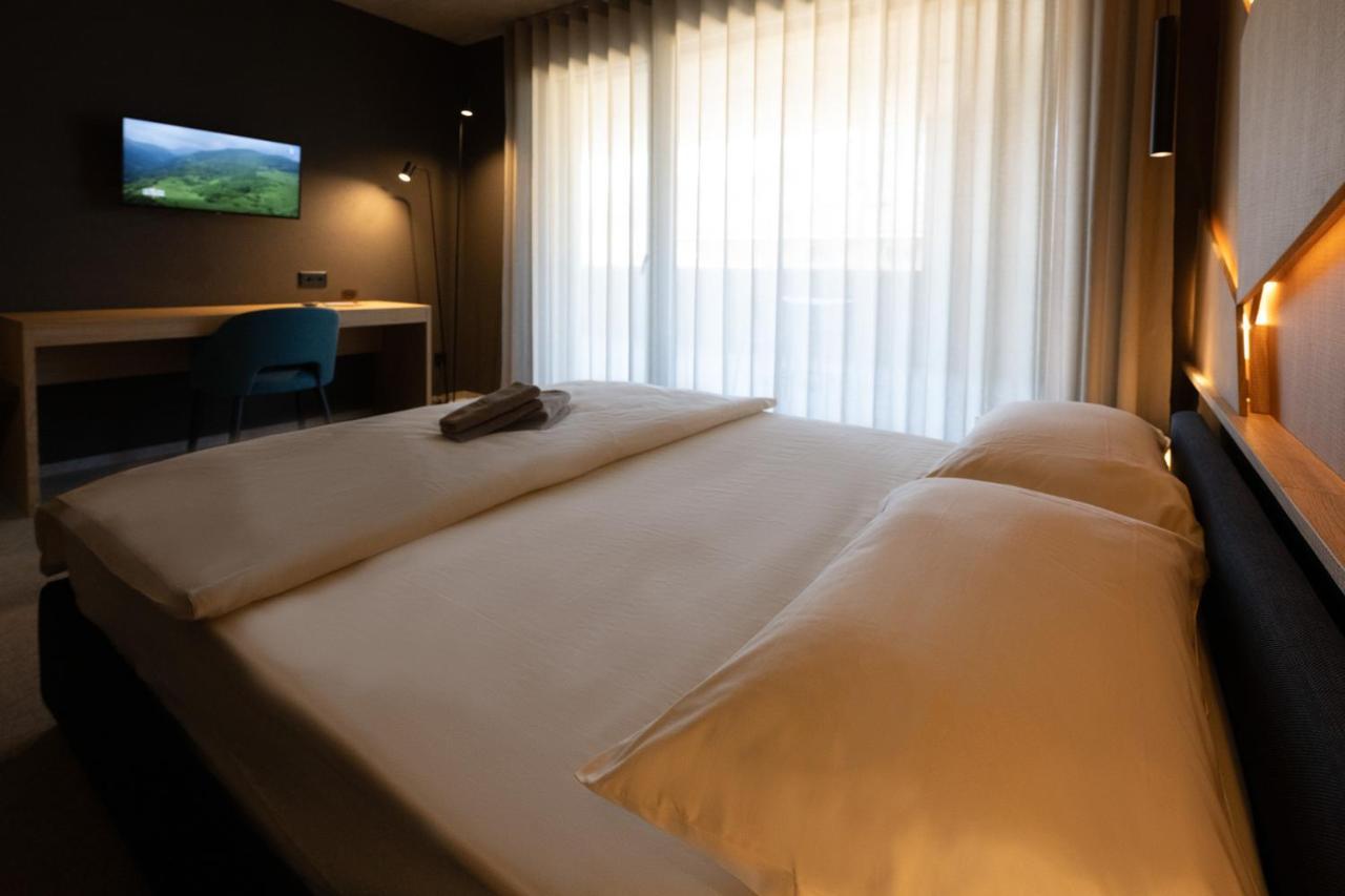 6532 Smart Hotel - Self Check-In Arbedo-Castione Extérieur photo