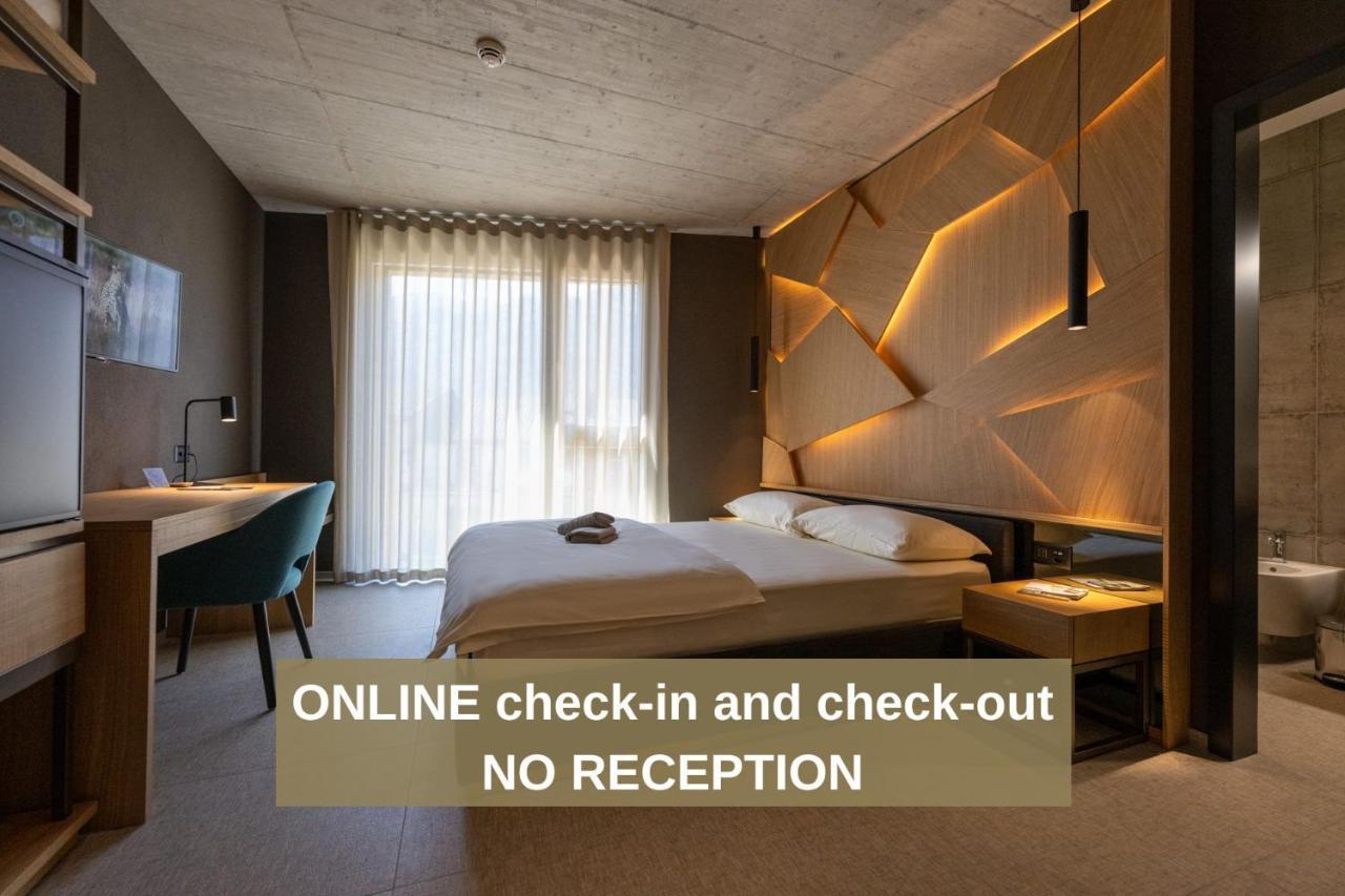 6532 Smart Hotel - Self Check-In Arbedo-Castione Extérieur photo